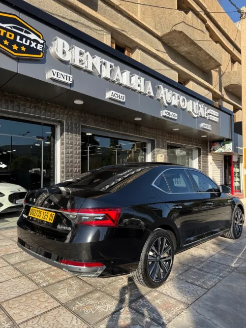Skoda Superbe 2025 Luxury