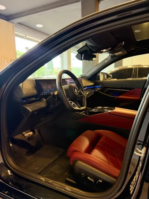 BMW Série 5 2025 Pak m xdrive invidualle