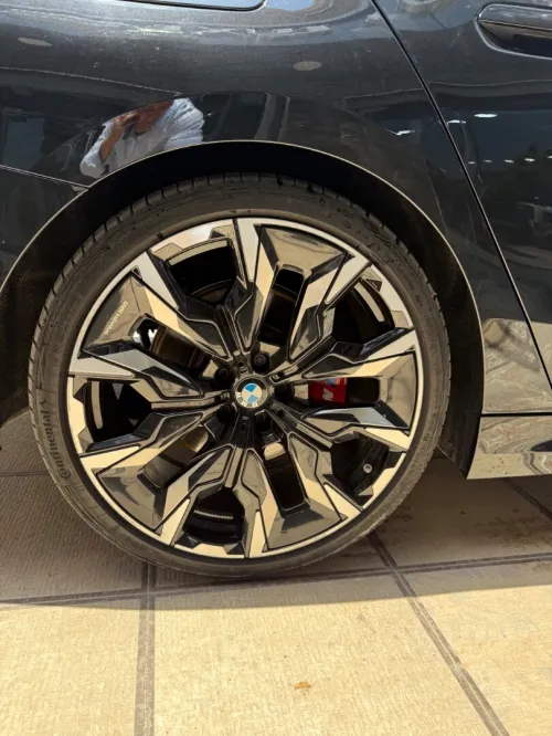 BMW Série 5 2025 Pak m xdrive  invidualle