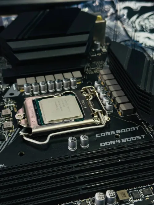 KIT GMING PC ETAT 9/10 I7 10700K  MSI Z490 A-PRO 16GB DDR4 3600Mhz