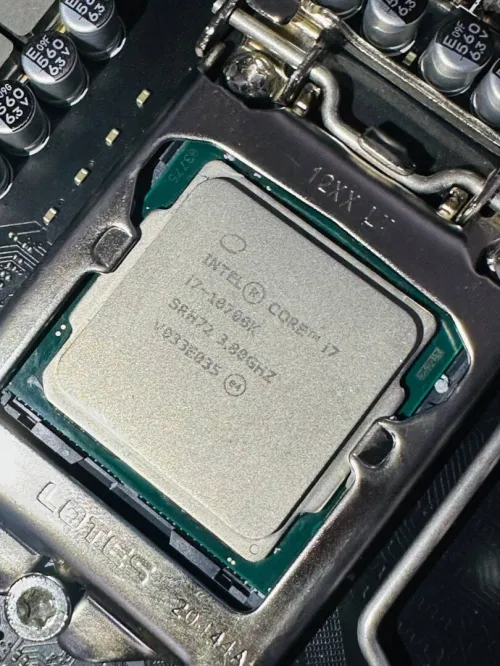 KIT GMING PC ETAT 9/10 I7 10700K  MSI Z490 A-PRO 16GB DDR4 3600Mhz