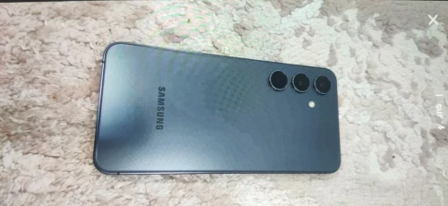 Samsung S24