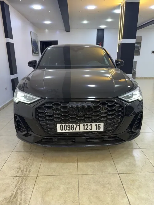 Audi Q3 2023 Sline