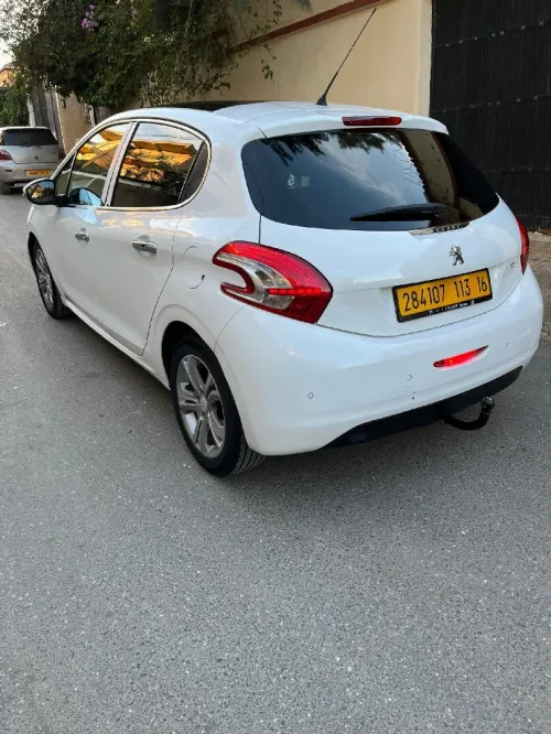 Peugeot 208 2013 Allure