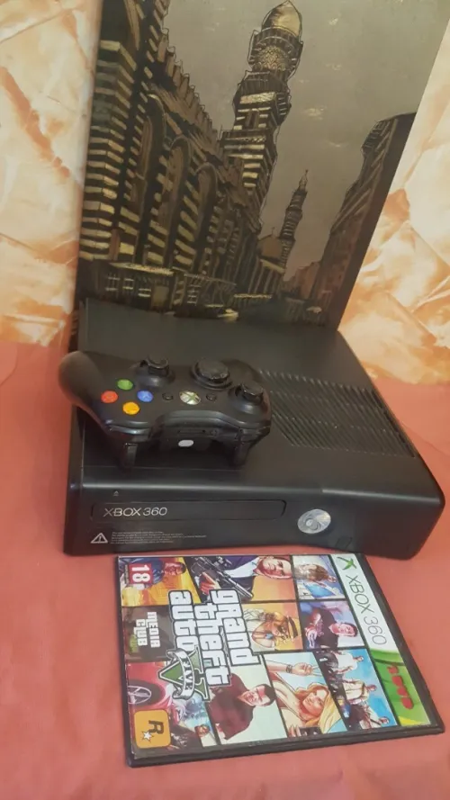 XBOX 360 SLim