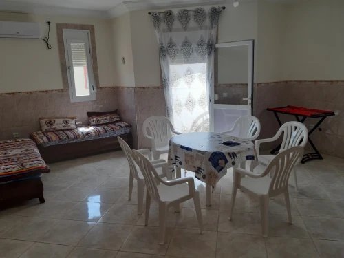 Location vacances Appartement F4 Tlemcen Marsa ben mhidi