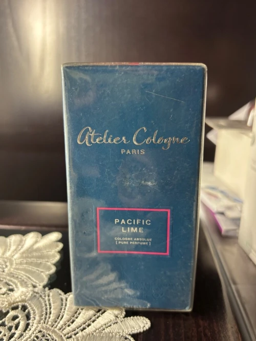 Atelier cologne . Pacific lime