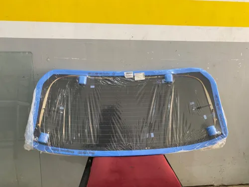 Lunette Arrière Audi Q3 nouvelle ORIGINAL AUDI 2020-2021-2022-2023-2024 