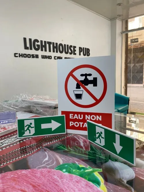 PLAQUE SIGNALÉTIQUE PERSONNALISÉE SELON VOS BESOIN