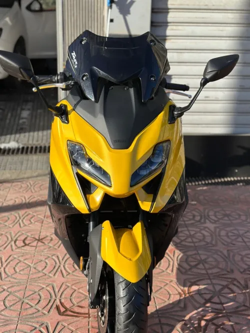 Yamaha Tmax 2022
