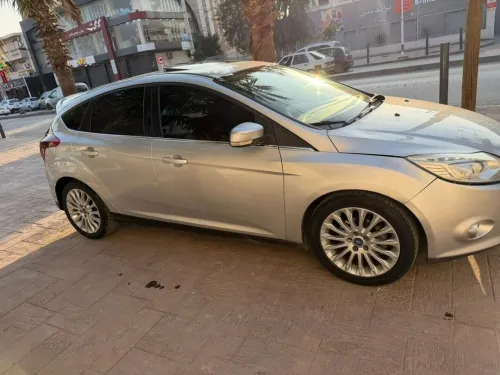 Ford Focus 5 portes 2013 Titanium