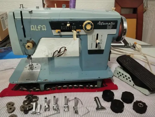 machine a coudre et broderie 