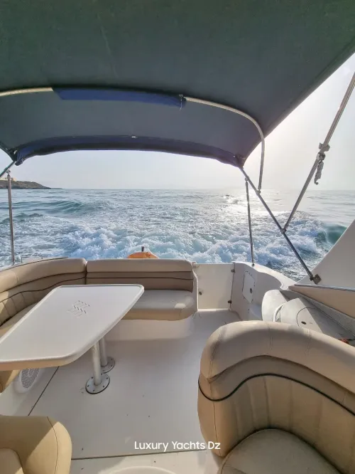 Location bateau luxueux mini yacht Private 