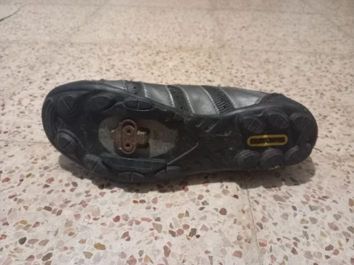 chaussures vélo route shimano avec pédales