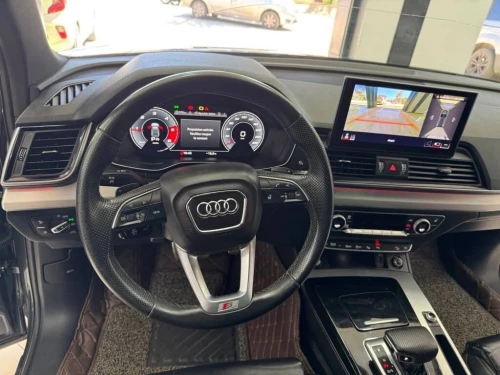 Audi Q5 2021 
