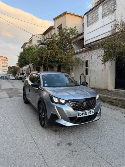 Peugeot 2008 2023 Allure Pack