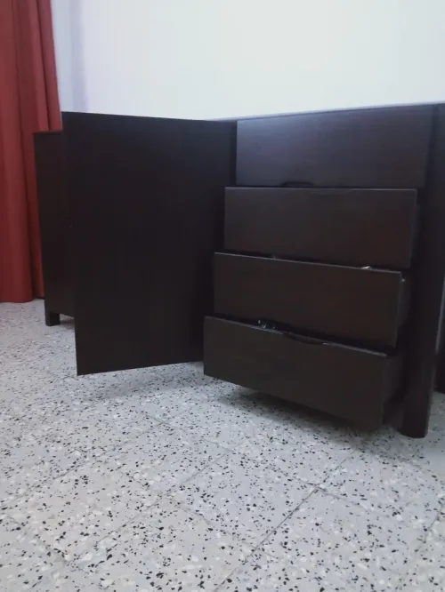 Bahut , table basse et table salle a manger 