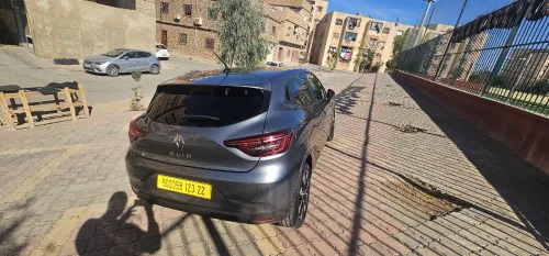 Renault Clio 5  2023 Evolution