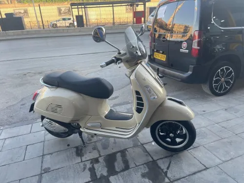 Piaggio Vespa 