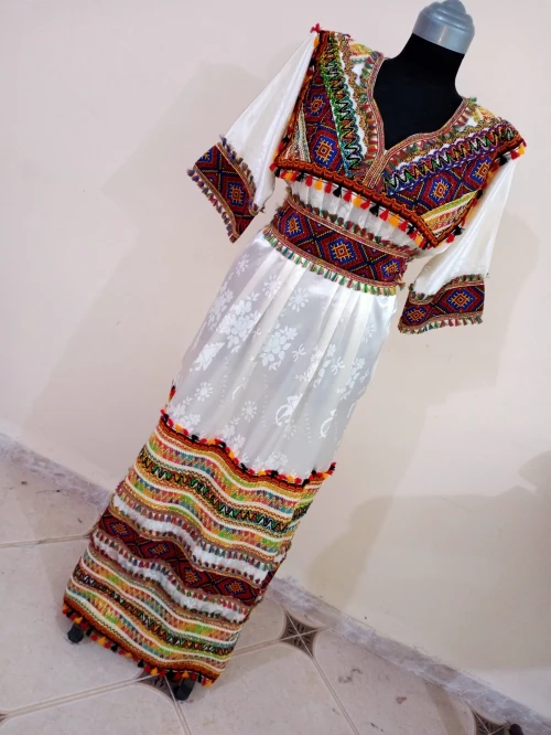 Robes kabyle sur commande