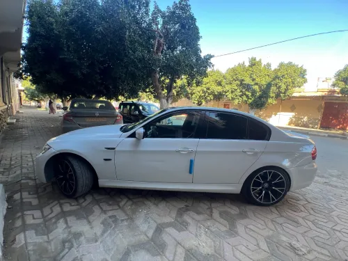 BMW Série 3 2011 Lci pack m