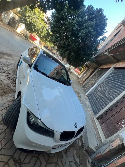 BMW Série 3 2011 Lci pack m