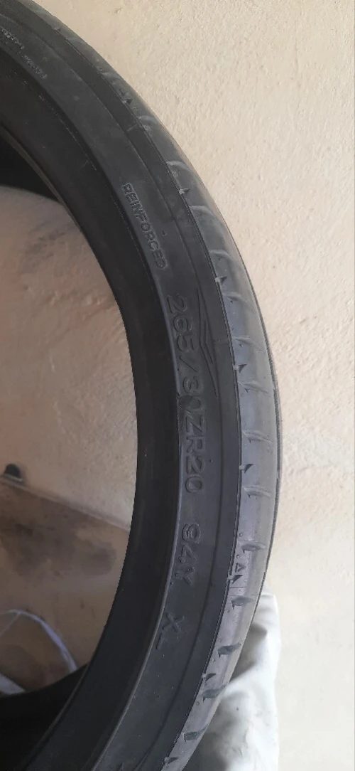 265.30.20 pneu