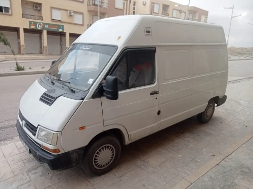 Renault Renaut trafic 1997 0 retouche