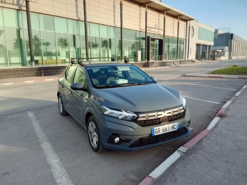 LOCATION DACIA SANDERO AUTOMATIQUE