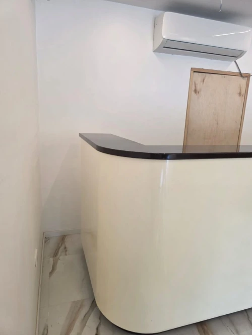 Bureau d'accueil/réception