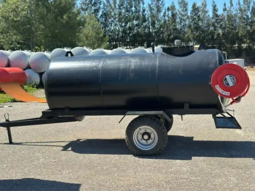 CITERNE TRACTABLE EQUIPE POUR GAS-OIL CAPACITE DE 4000 L