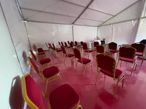 Location chapiteaux et réalisation des stands
