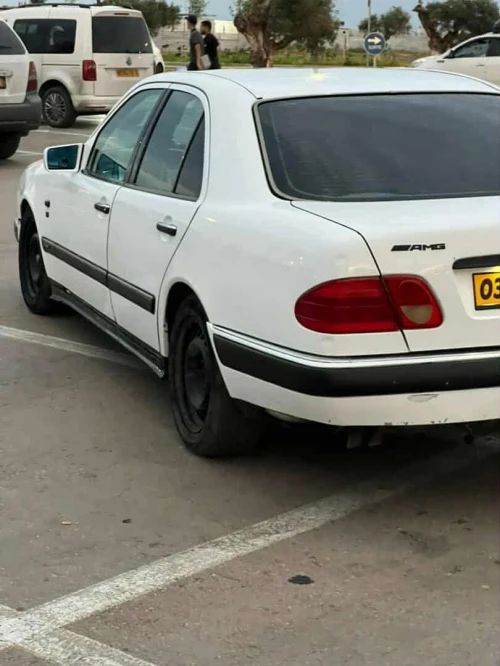 Mercedes C63S 1997 V6
