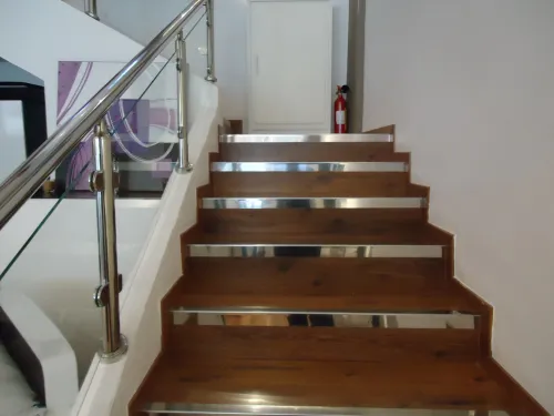 RAMPE ESCALIER-GARDE CORPS-BALCON-PORTE INOX-BOIS-VERRE