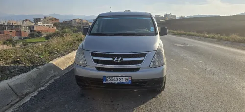Hyundai H1 2011