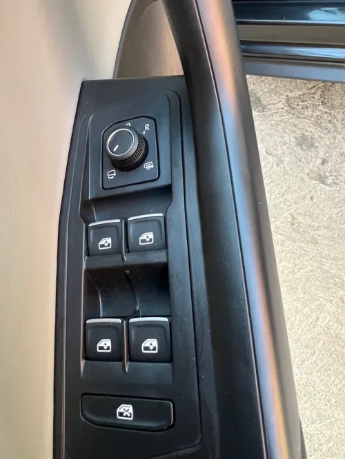 Volkswagen T-Roc 2025 Black édition