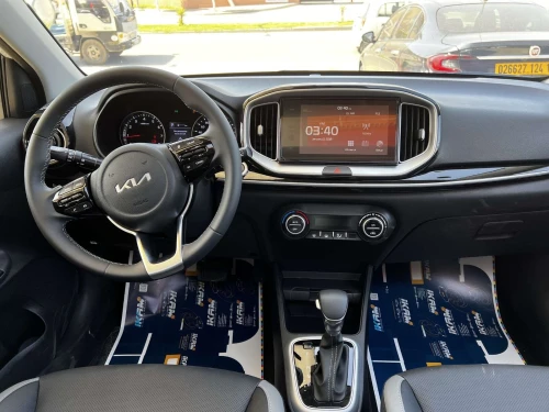 Kia KX1 2025 STONIC