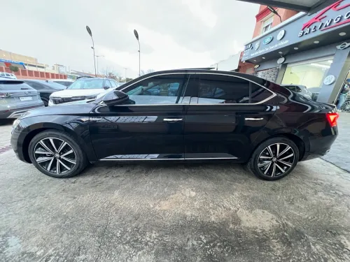 Skoda Superbe pro 2025 Pro