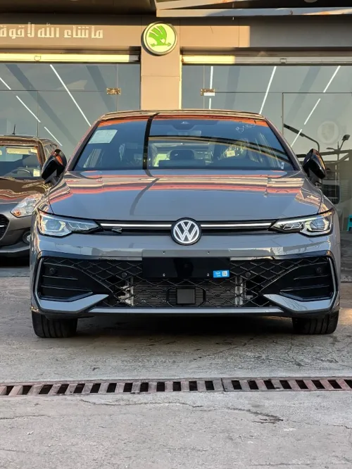 Volkswagen Golf 8 2025 R-Line