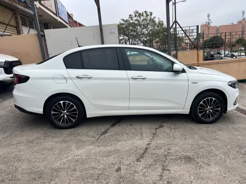 Fiat Tipo Sedan 2025 Live
