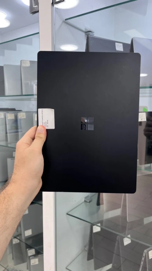 SURFACE LAPTOP 4 I7-11TH  16RAM 256 SSD 13.5'' 2K TACTILE INTEL IRIS XE  GRAPHICS BATTERIE +4 HEURES TRES BON ÉTAT GARANTIE 06 MOIS