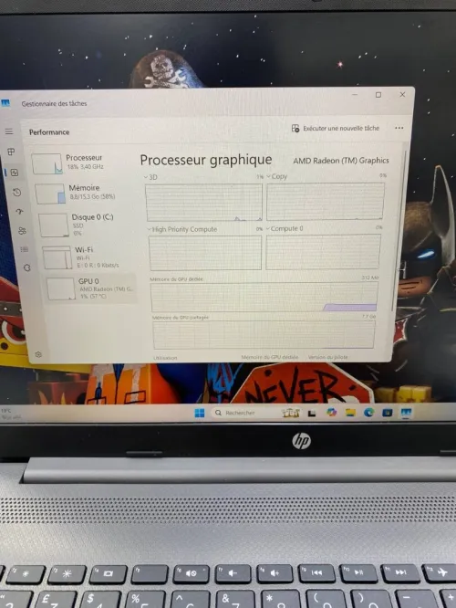 HP LAPTOP 255 G9 AMD Ryzen 5 5625U 15.6'' 16RAM 512SSD AMD RADEON BATTERIE 99%