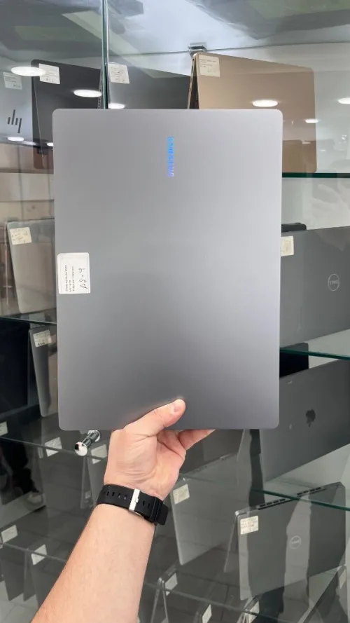GALAXY BOOK 5 PRO Ultra 7 258V  32RAM 512 SSD 16'' AMOLED  3K Intel(R) Arc(TM) 140V GPU RI (8GB) BATTERIE 100% ETAT NEUF GARANTIE 06 MOIS