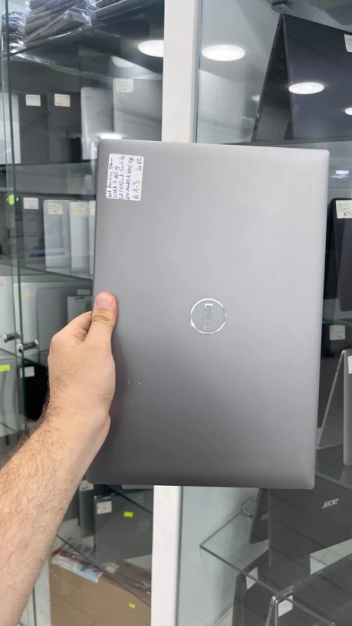 DELL PRECISION 5690 Ultra 7 165H 32RAM 512 SSD 16'' TACTILE 4K RTX A1000 06 GB DÉDIÉE BATTERIE +5 HEURES  ÉTAT 20/20 GARANTIE 06 MOIS A1-3