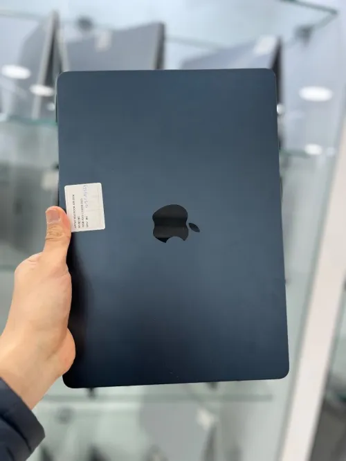 MACBOOK AIR  2024 M3 13.6'' 16RAM 256 SSD BATTERIE 99%