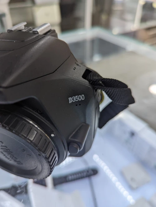 NIKON d3500
