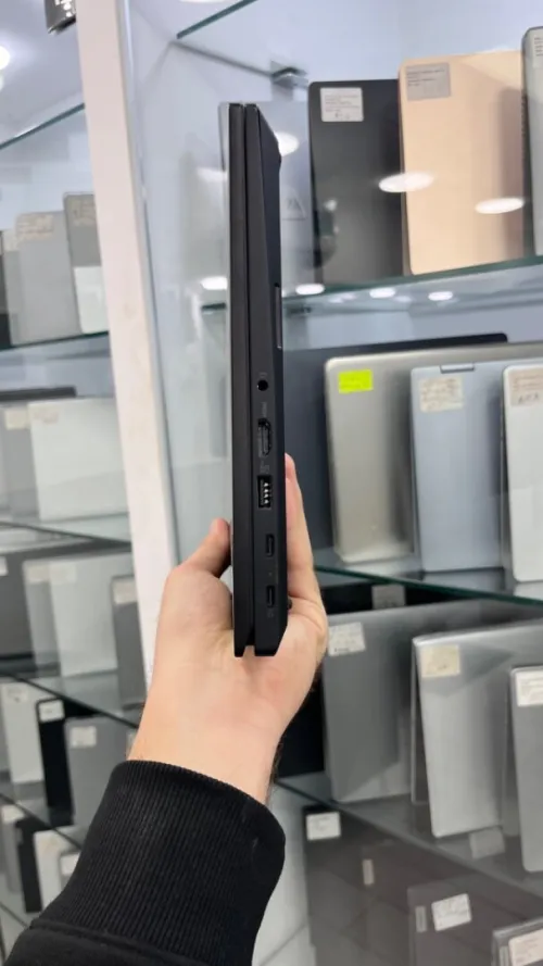 LENOVO THINKPAD E14 14'' FHD AMD Ryzen 5 7530U  16RAM 512SSD AMD RADEON 01 GB DÉDIÉE BATTERIE 100%