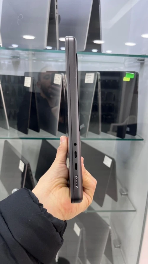 MACBOOK PRO M4 PRO 14'' 24RAM 512 SSD BATTERIE 100% PRODUIT MDM