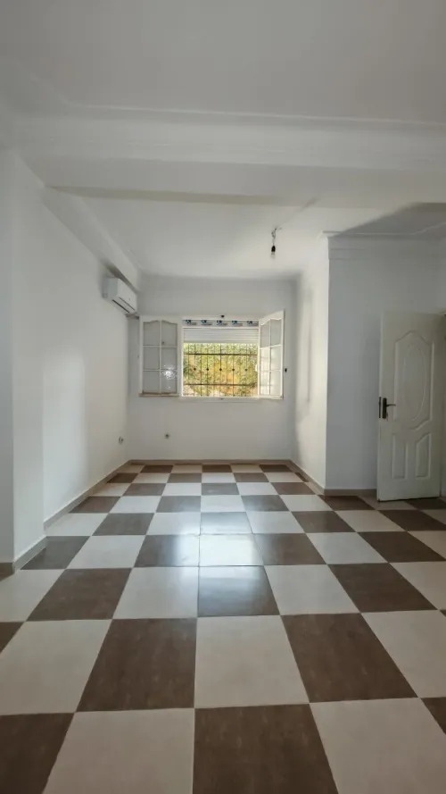 Vente Appartement Niveau de villa F4 Tipaza Kolea
