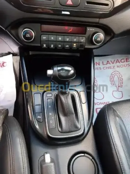 Kia Carens 2015 Luxe
